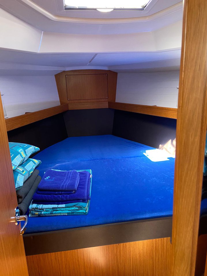 Bavaria Cruiser 37 - 3 cab. — photo 8