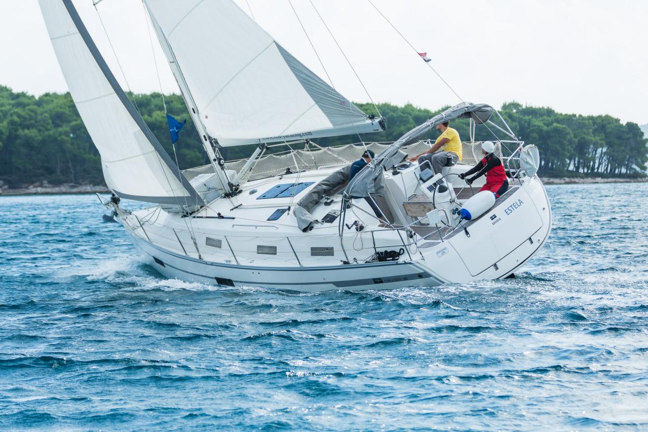Bavaria Cruiser 36 — photo 7