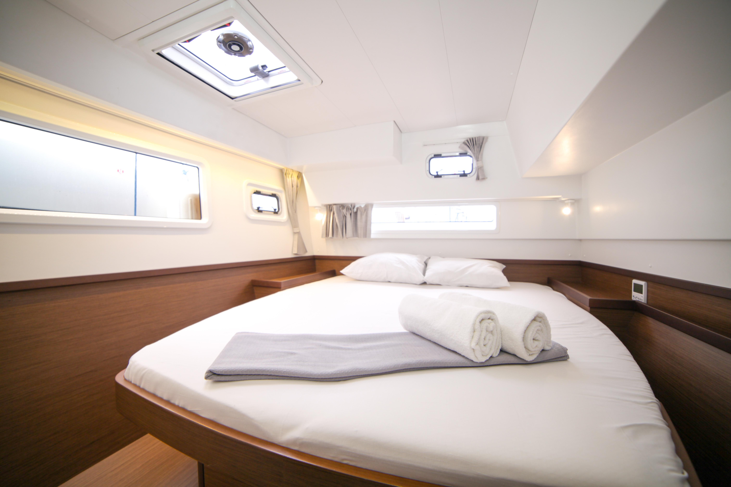 Lagoon 42 - 4 + 2 cab. — photo 14