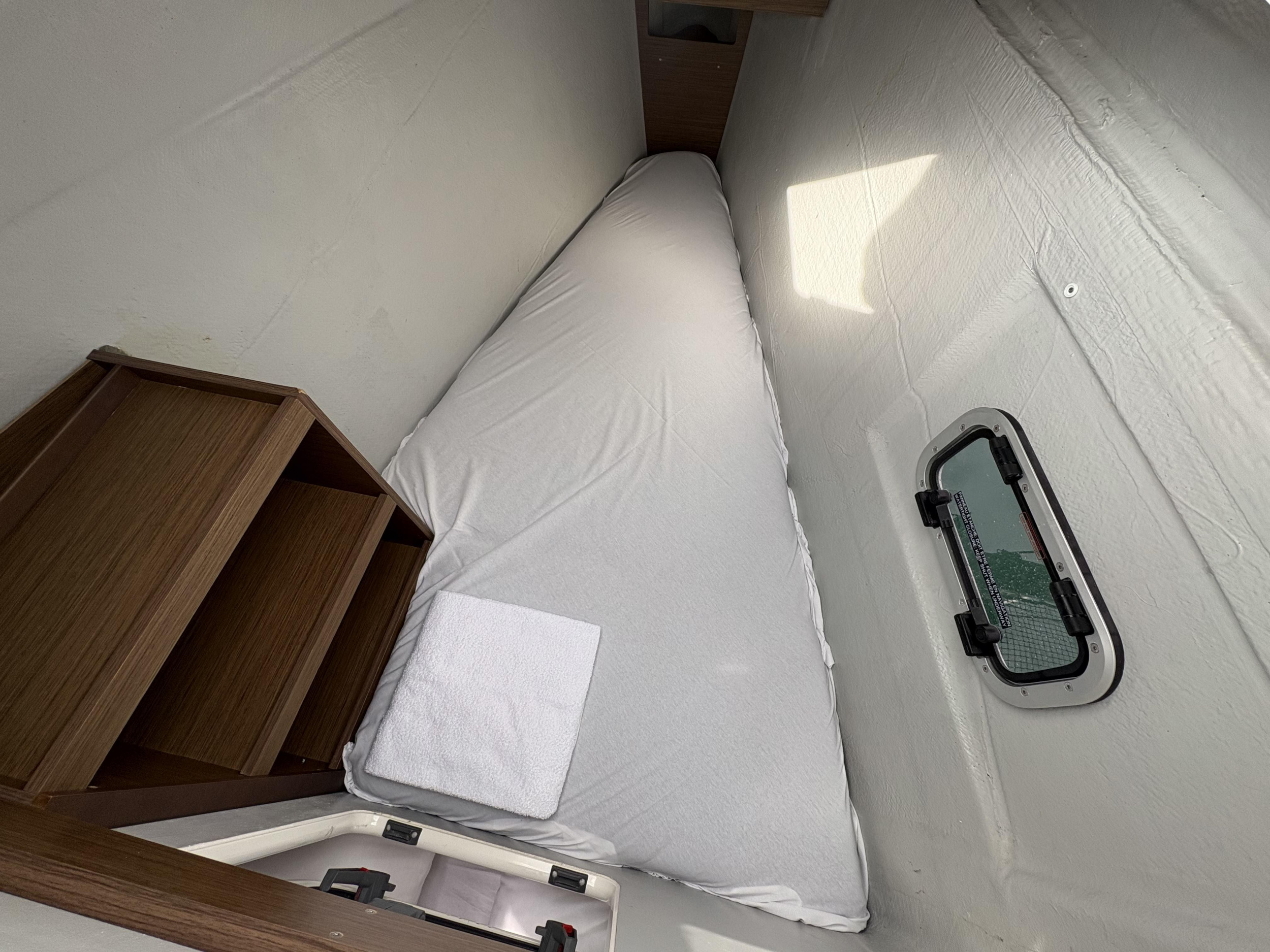Lagoon 42 - 4 + 2 cab. — photo 15