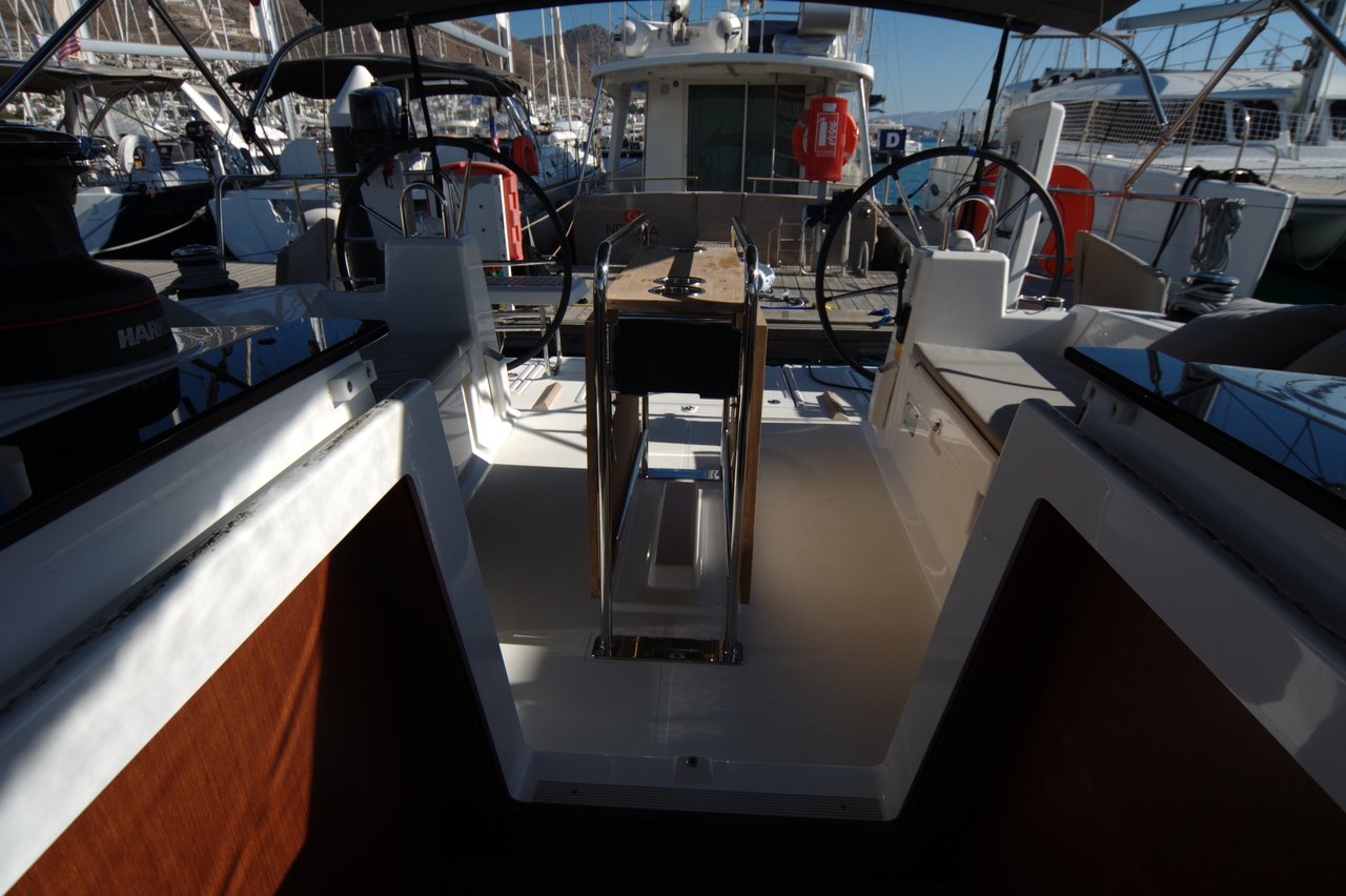 Oceanis 41.1 — photo 7
