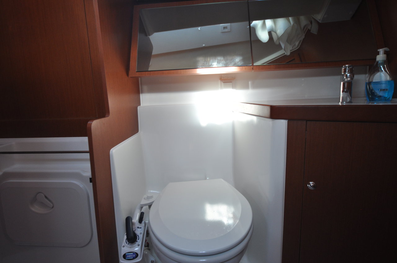 Oceanis 41.1 — photo 29
