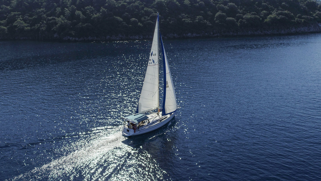 Bavaria 44 — photo 1