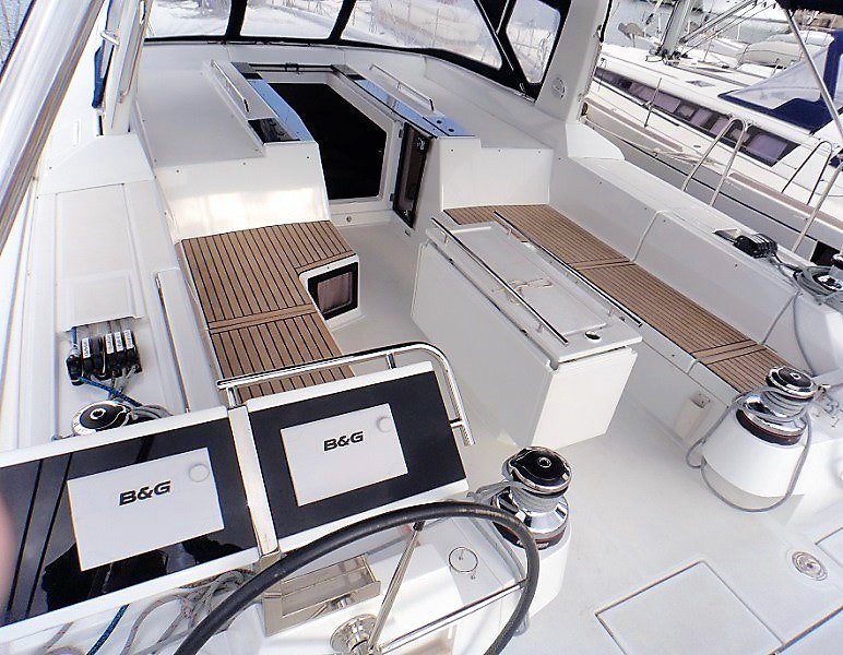 Oceanis 55 - 5 + 1 cab. — photo 11