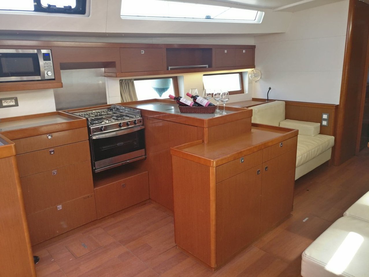 Oceanis 55 - 5 + 1 cab. — photo 4
