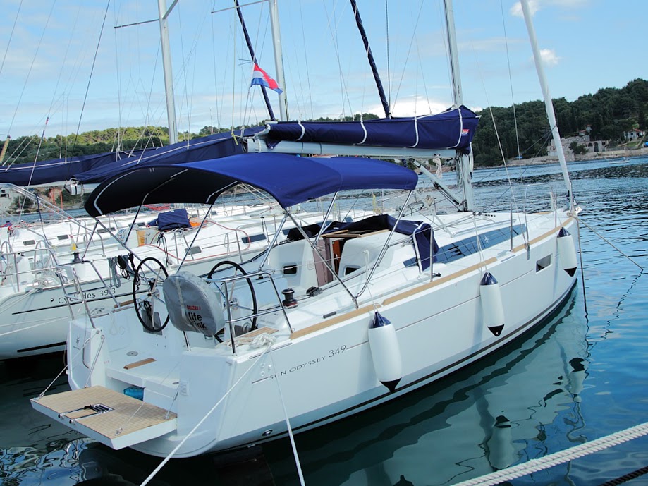Sun Odyssey 349 - 3 cab. — photo 1