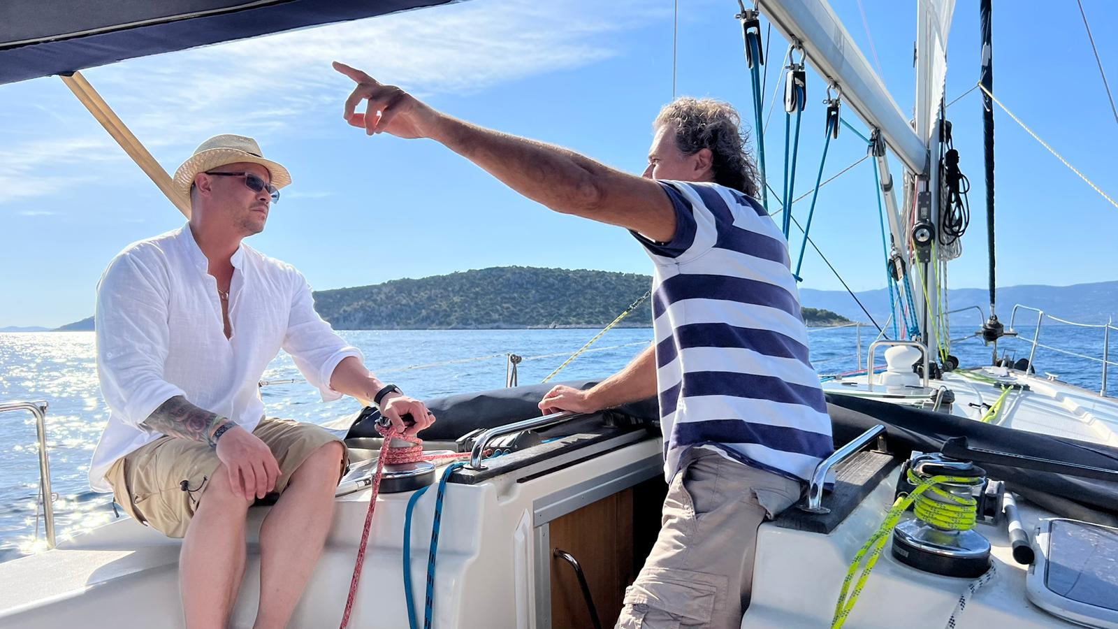 Bavaria 44 — photo 5