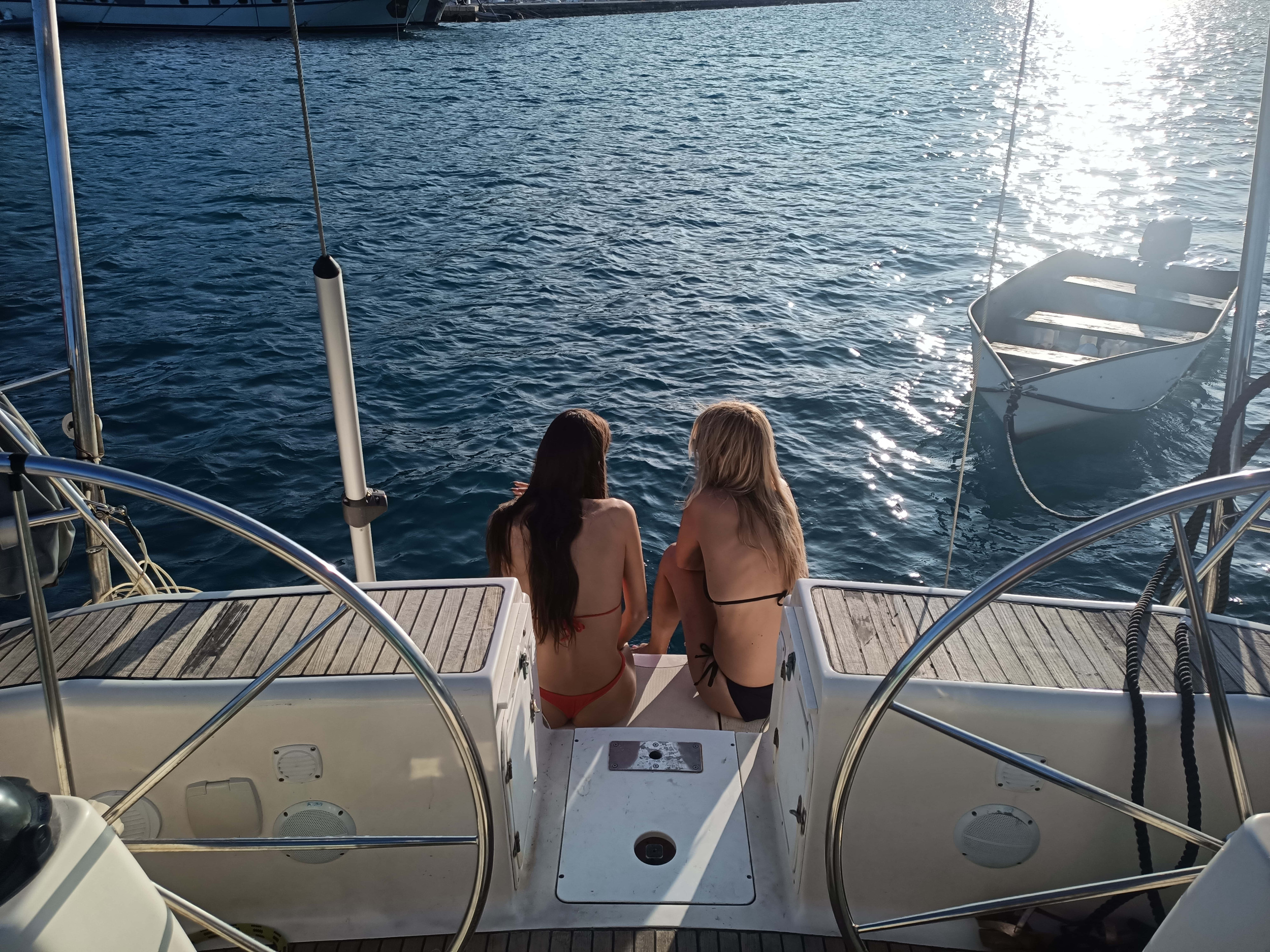 Bavaria 44 — photo 9