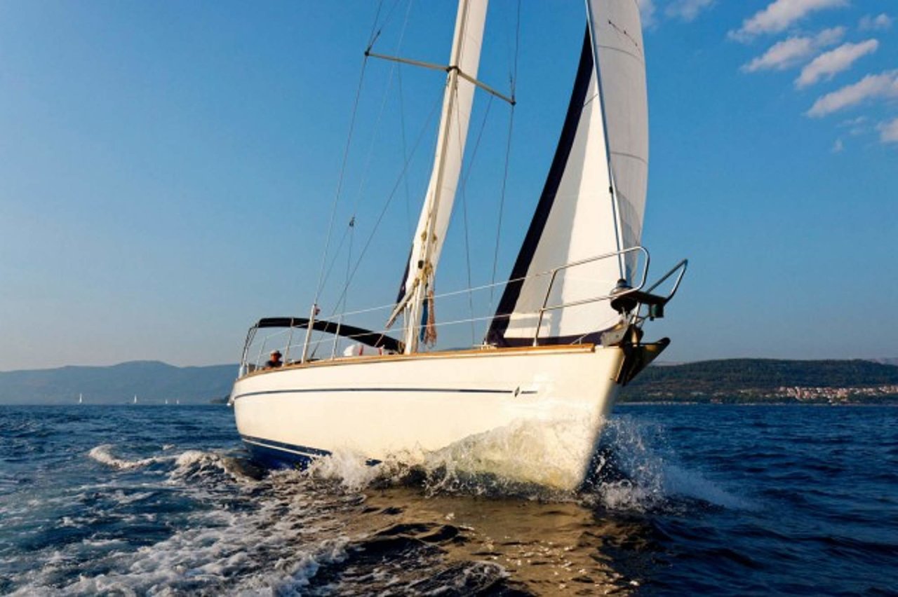 Bavaria 44 — photo 15