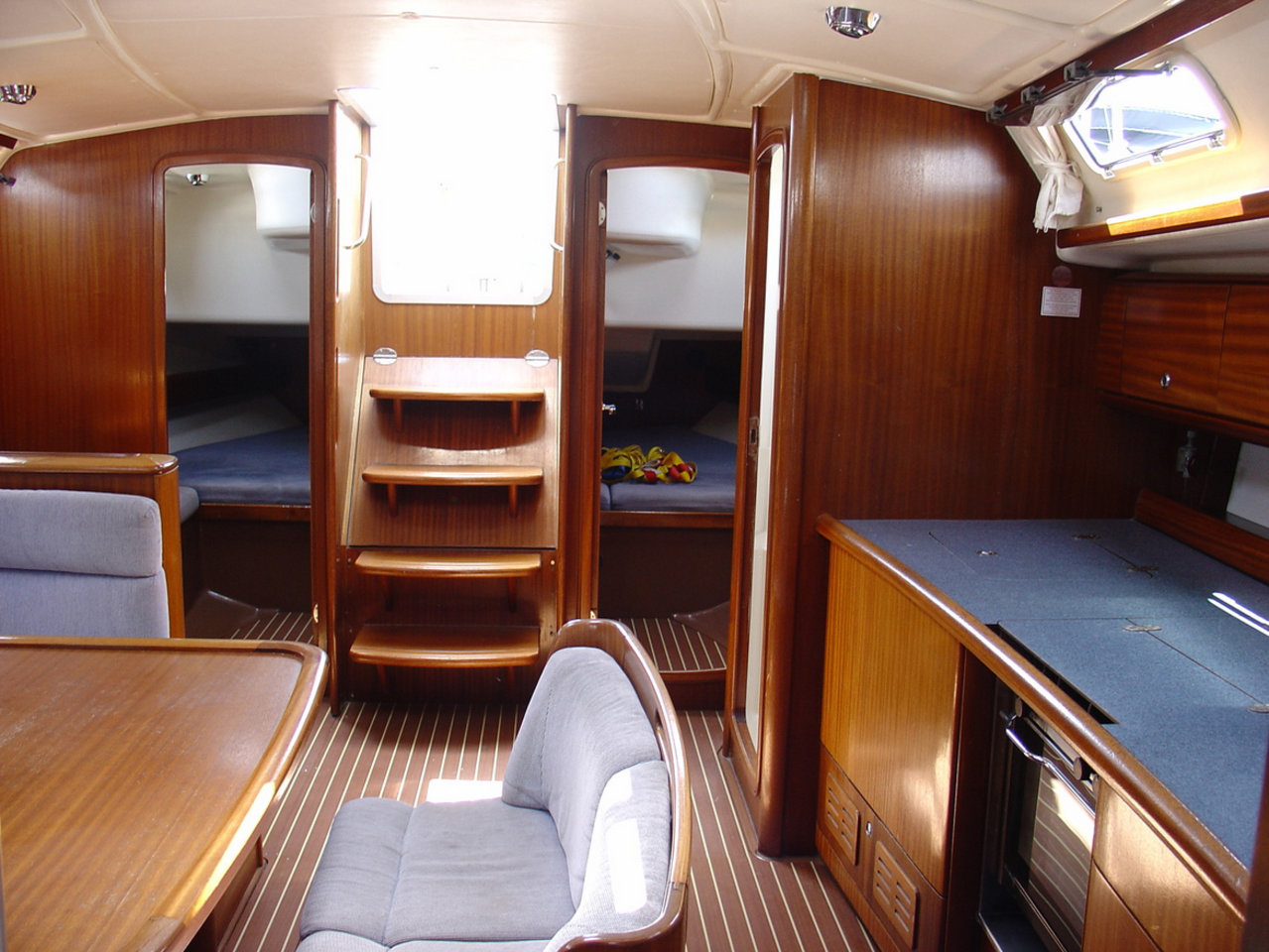 Bavaria 44 — photo 22