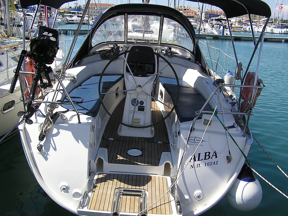 Bavaria 35 Cruiser — photo 1