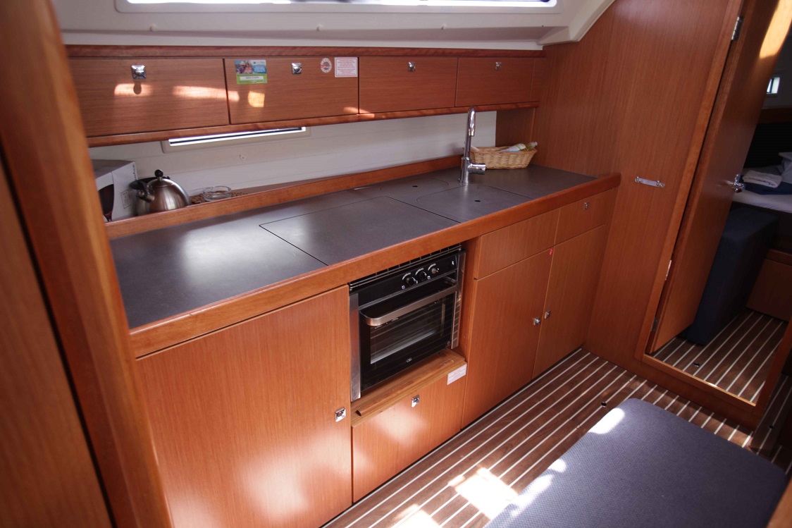 Bavaria Cruiser 41S — photo 19