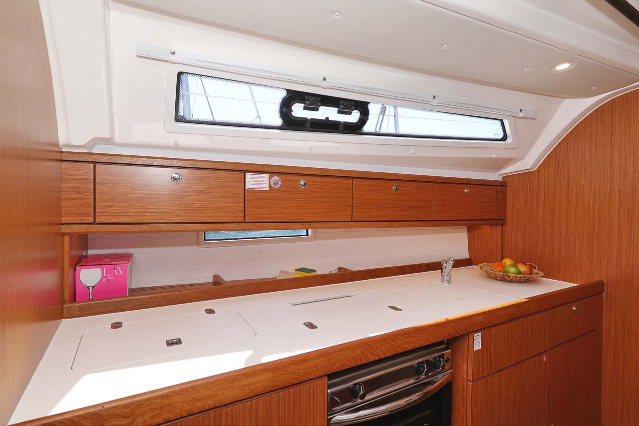 Bavaria Cruiser 41 Style — photo 15