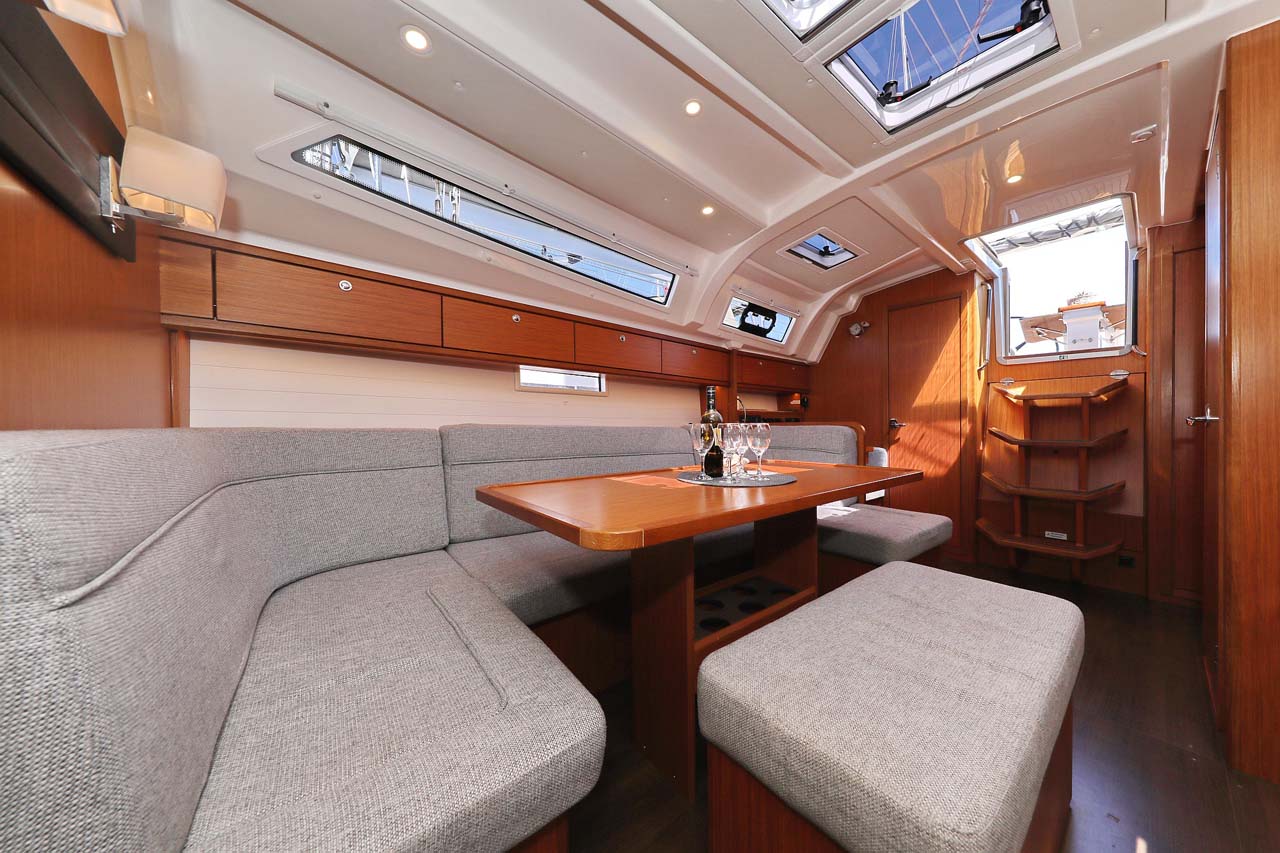Bavaria Cruiser 41 Style — photo 17