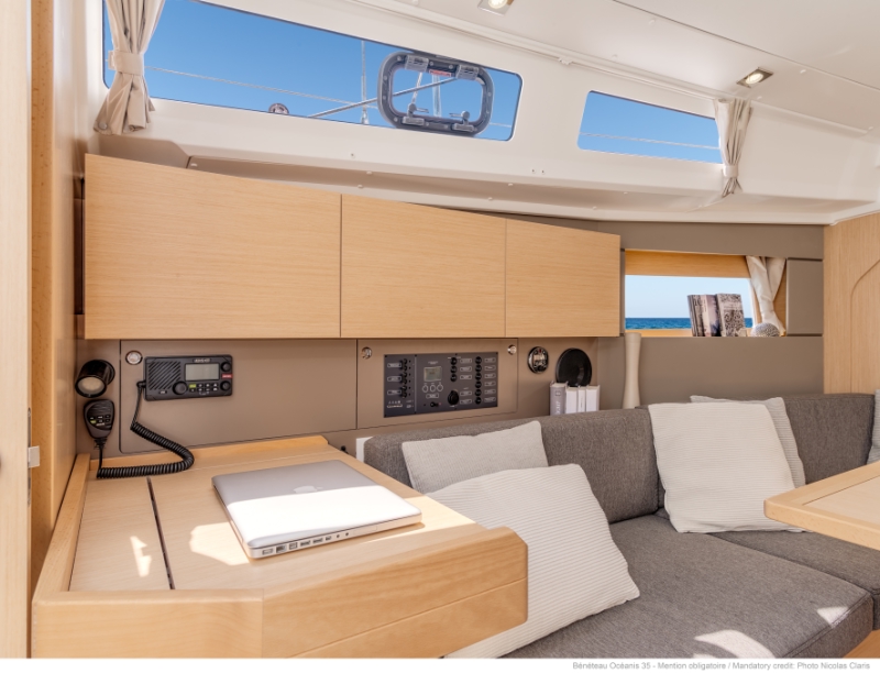 Oceanis 35 — photo 9