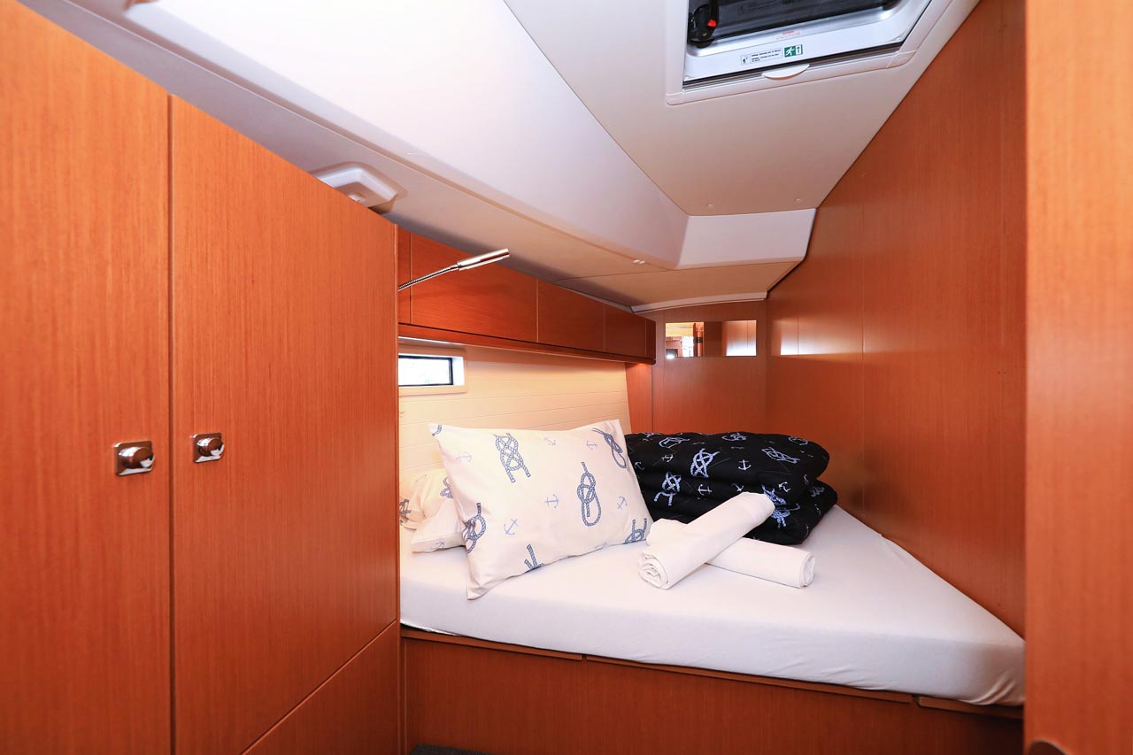Bavaria Cruiser 46 - 4 cab. — photo 2
