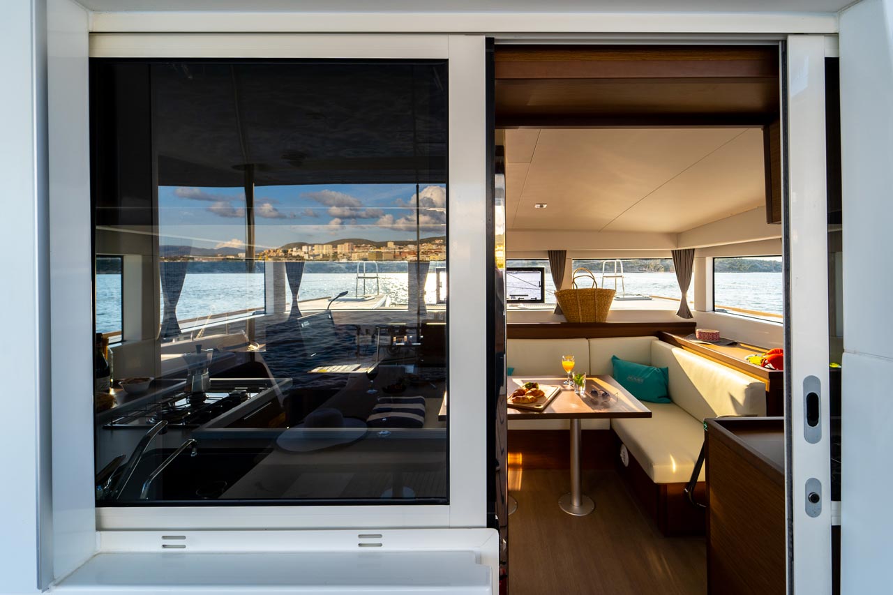 Lagoon 40 - 4 + 2 cab — photo 16