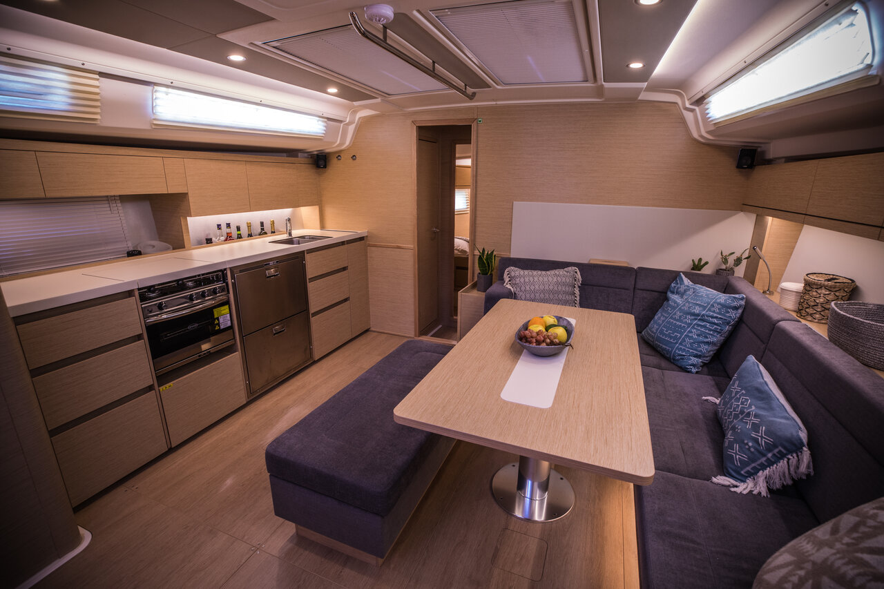 Hanse 508 - 4 + 1 cab. — photo 7