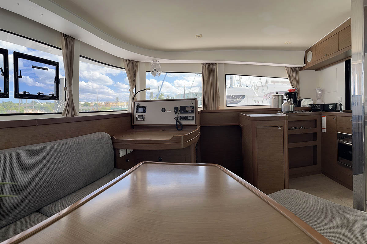 Lagoon 42 - 4 + 2 cab. — photo 14
