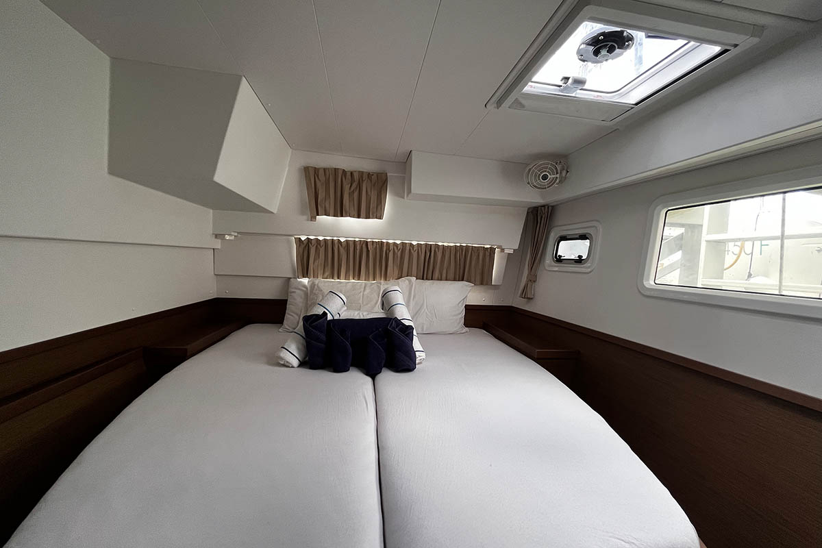 Lagoon 42 - 4 + 2 cab. — photo 17