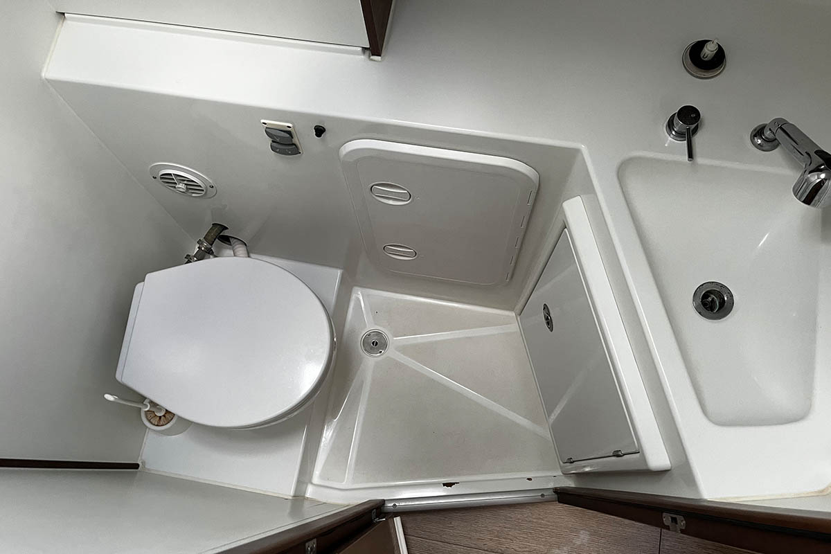 Lagoon 42 - 4 + 2 cab. — photo 18