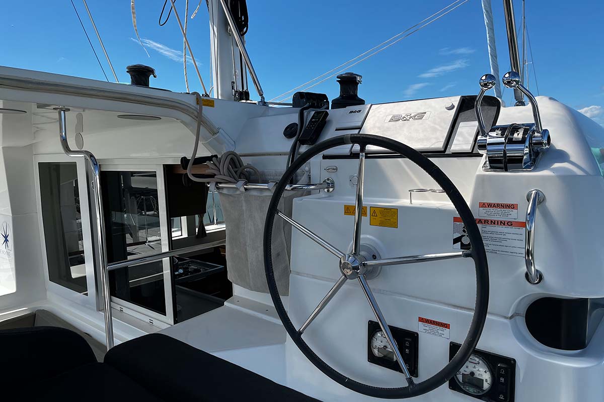 Lagoon 40 - 4 + 2 cab — photo 10