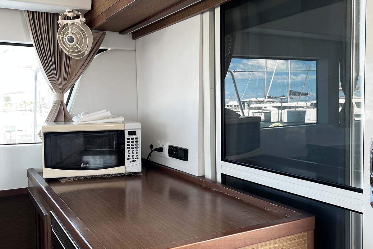 Lagoon 40 - 4 + 2 cab — photo 14