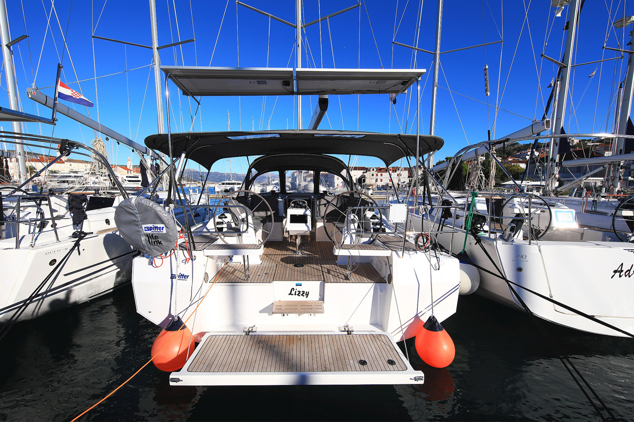 Bavaria C42 Style — photo 1