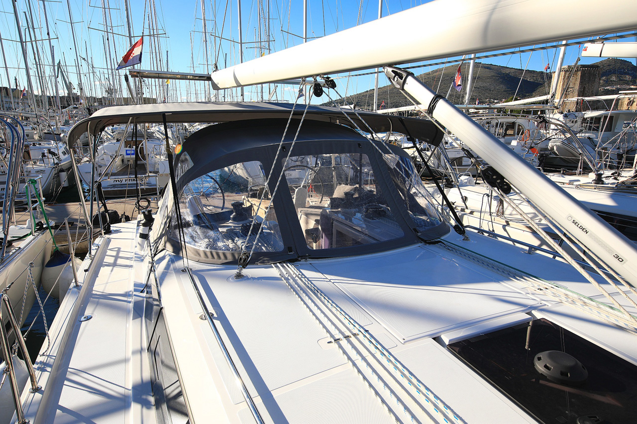 Bavaria C42 Style — photo 6