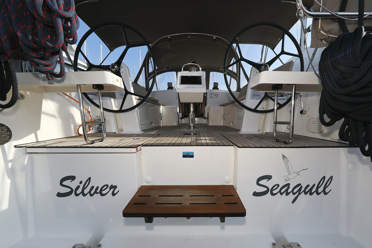 Bavaria C42 Style — photo 5