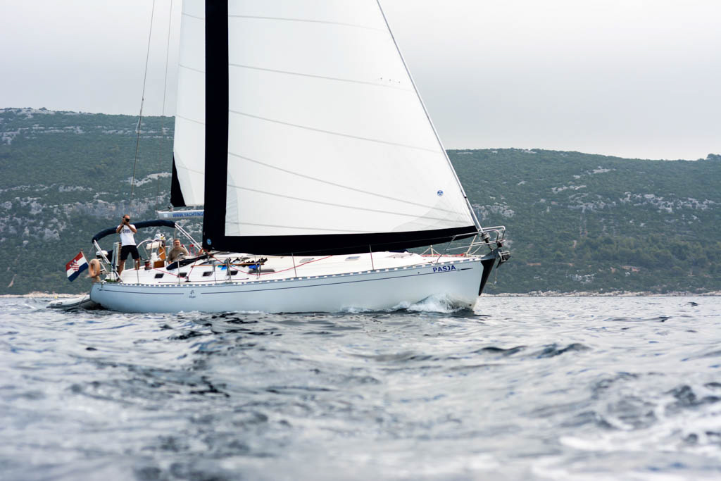 Dufour 45 Classic — photo 10