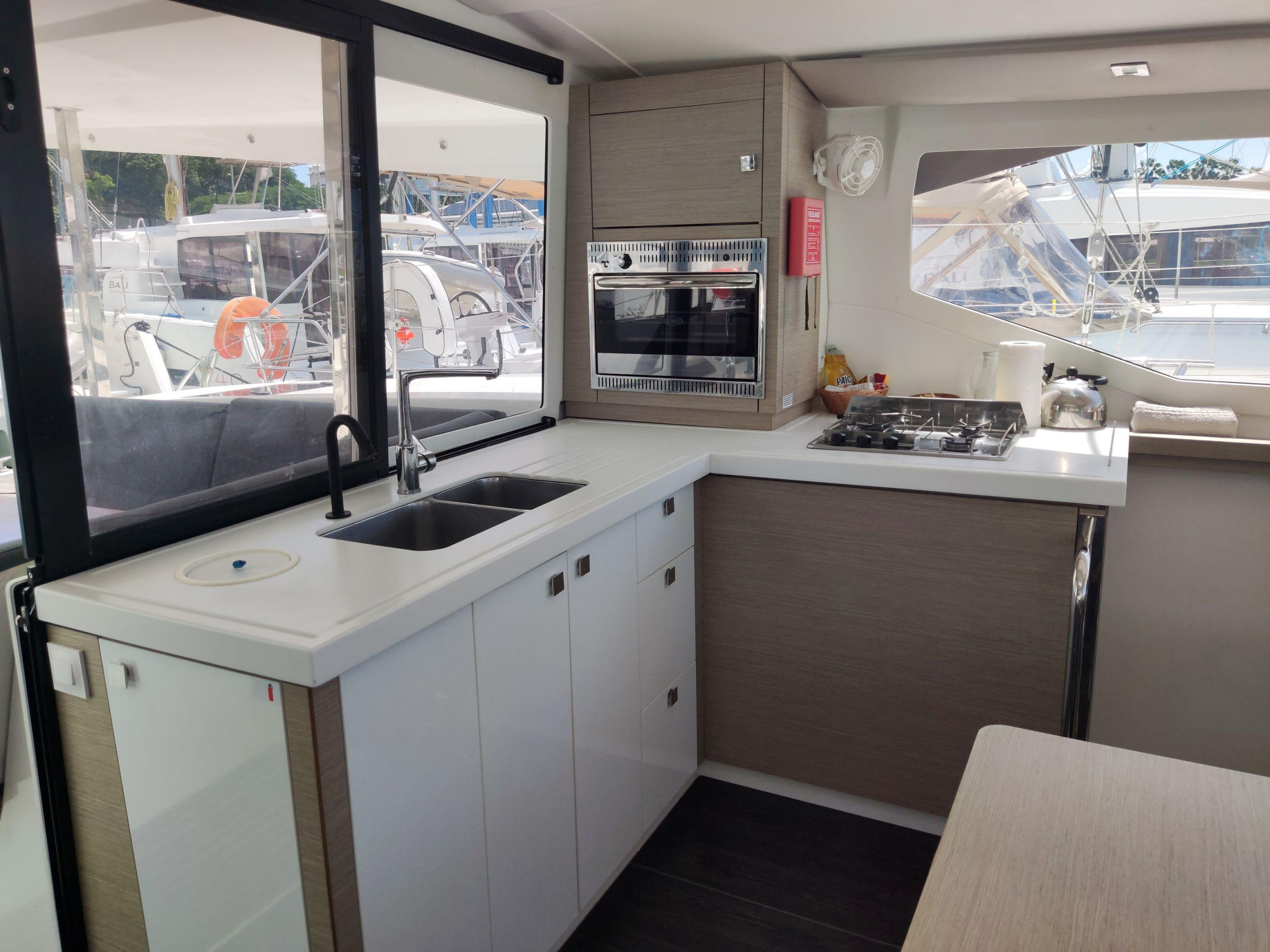 Fountaine Pajot Lucia 40 - 4 cab. — photo 14
