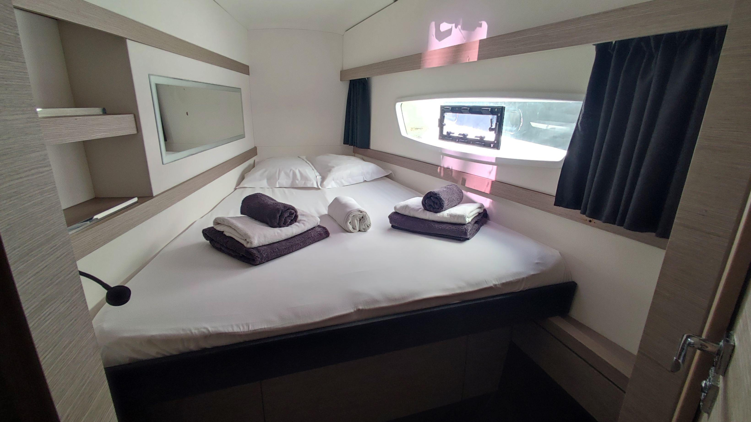 Fountaine Pajot Lucia 40 - 4 cab. — photo 15