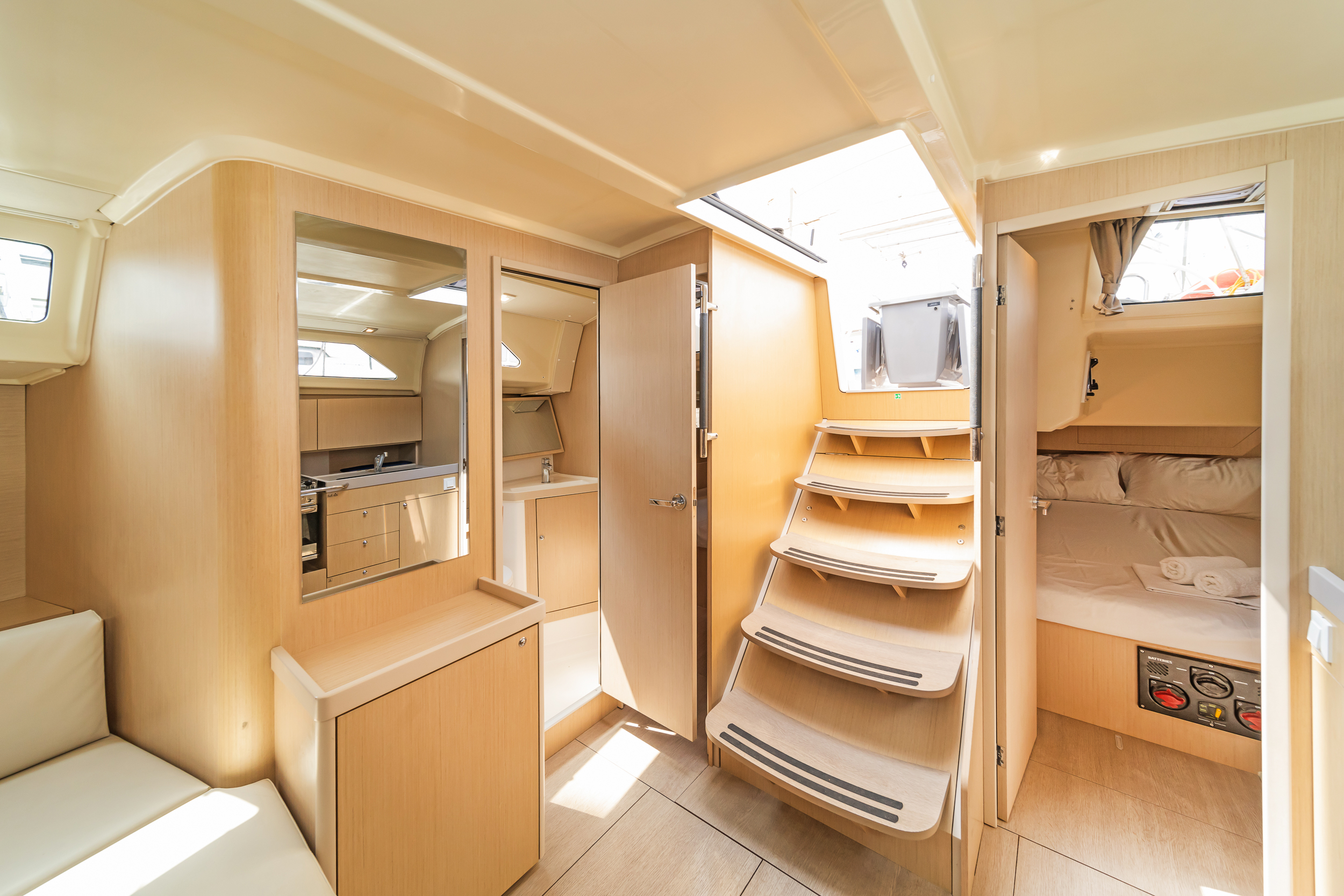 Oceanis 41.1 — photo 10