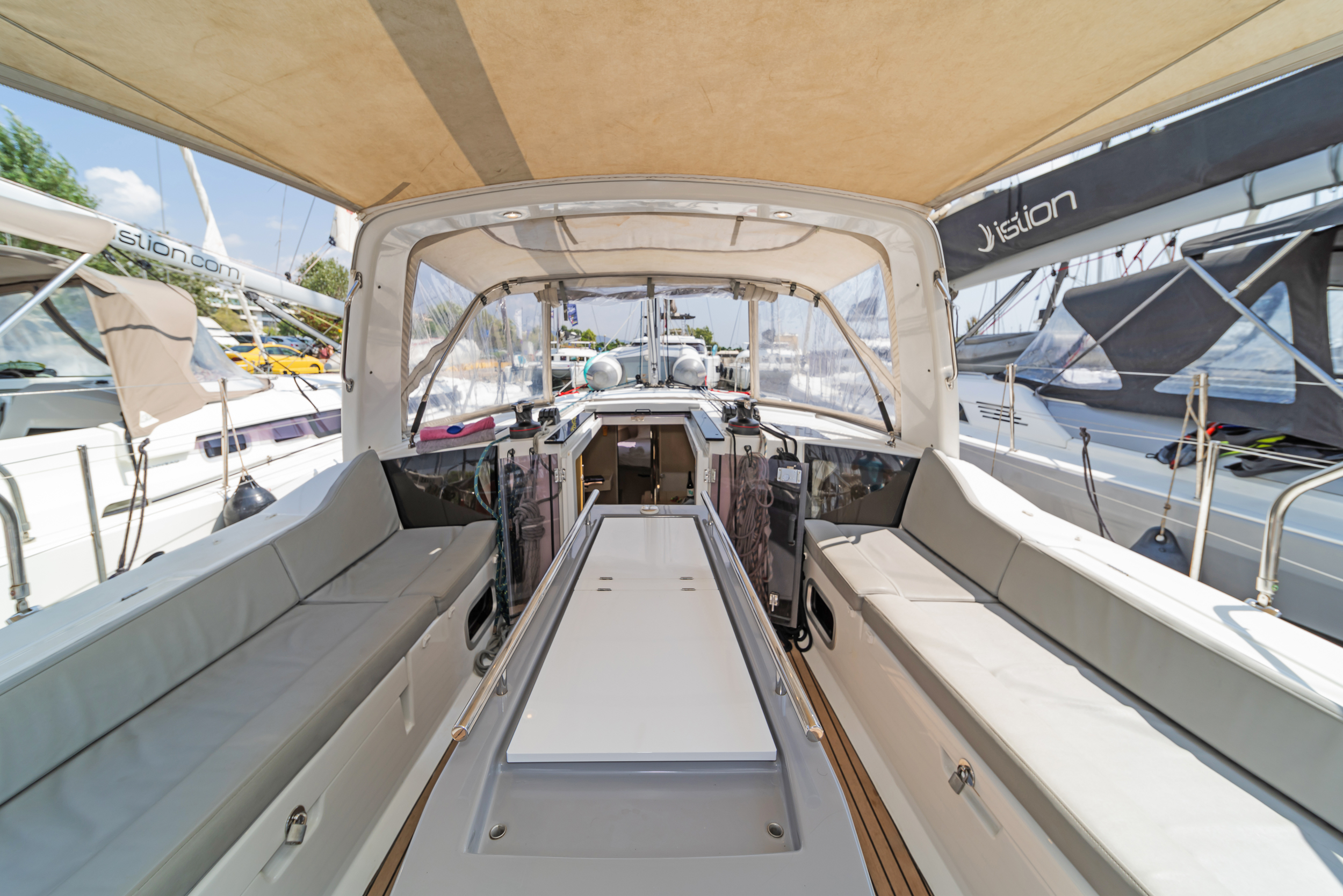 Oceanis 41.1 — photo 13