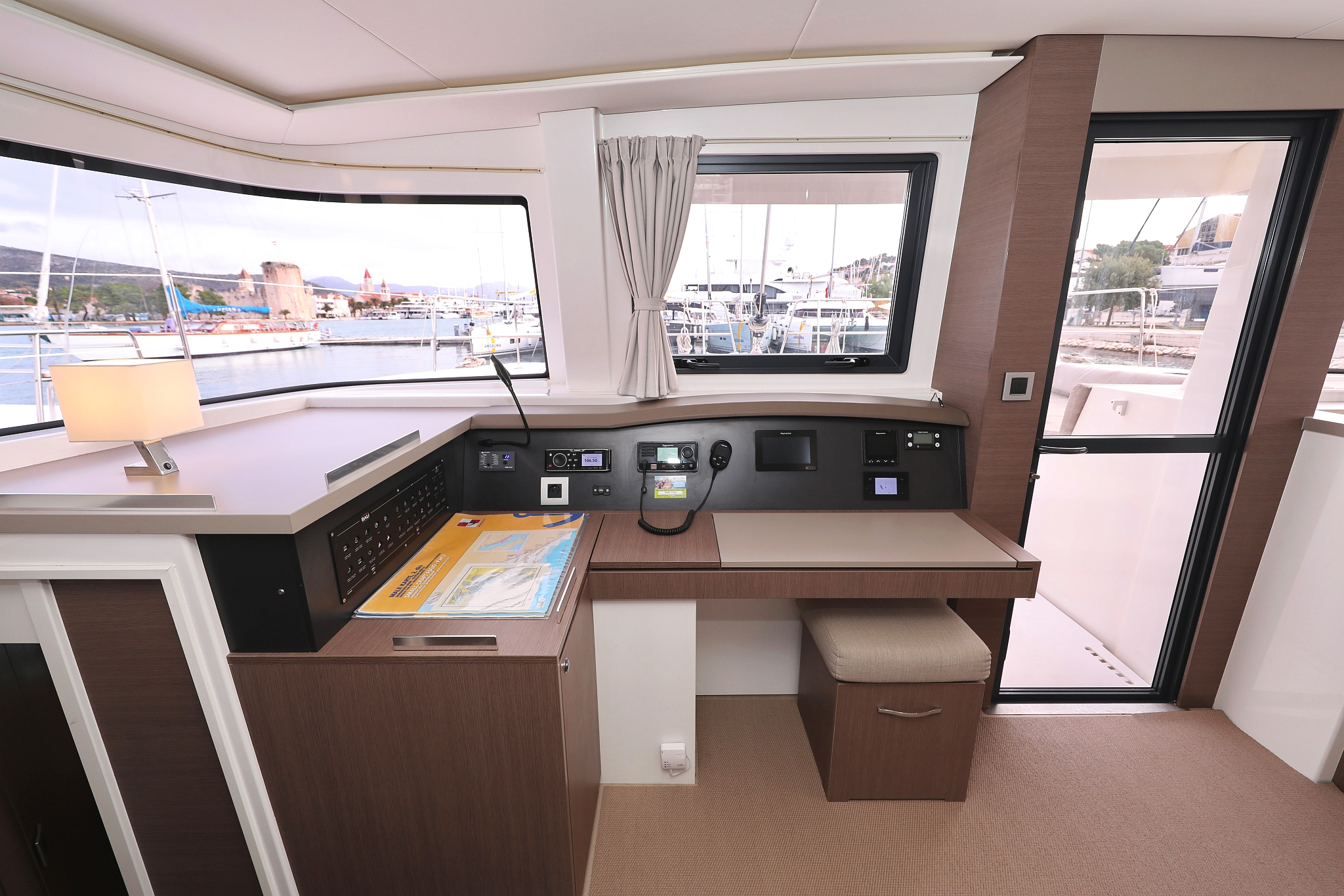 Bali 4.8 - 6 + 2 cab. — photo 18