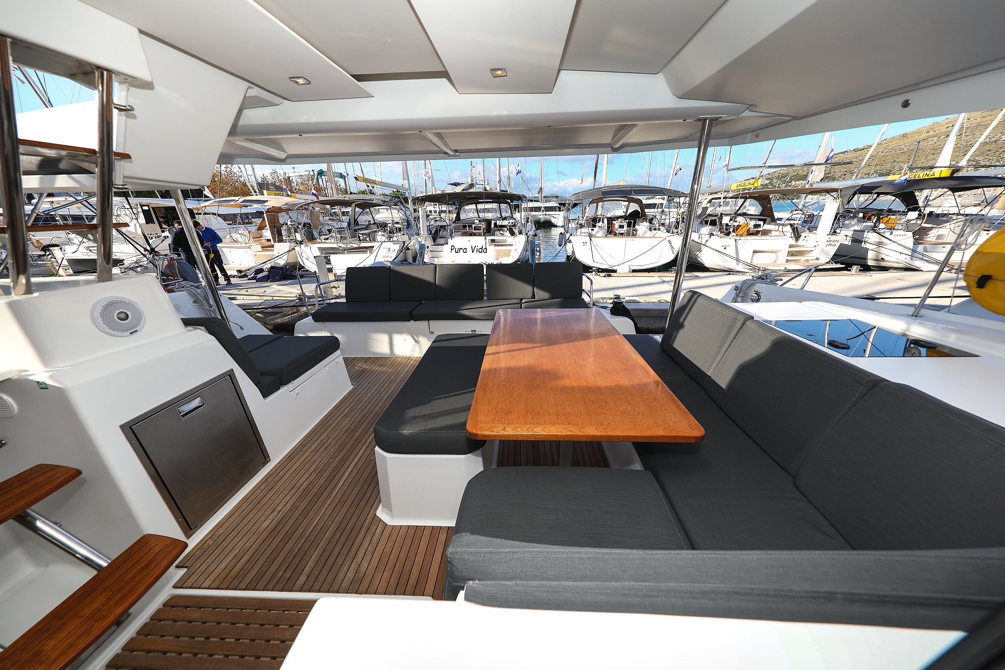 Fountaine Pajot Astrea 42 Quatuor — photo 7