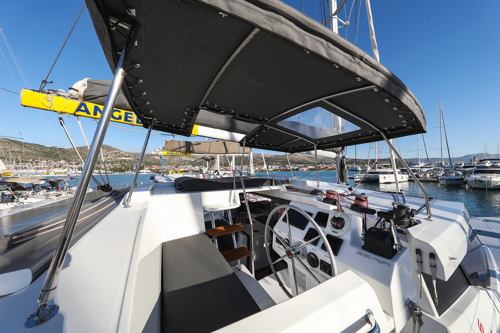 Fountaine Pajot Astrea 42 Quatuor — photo 8