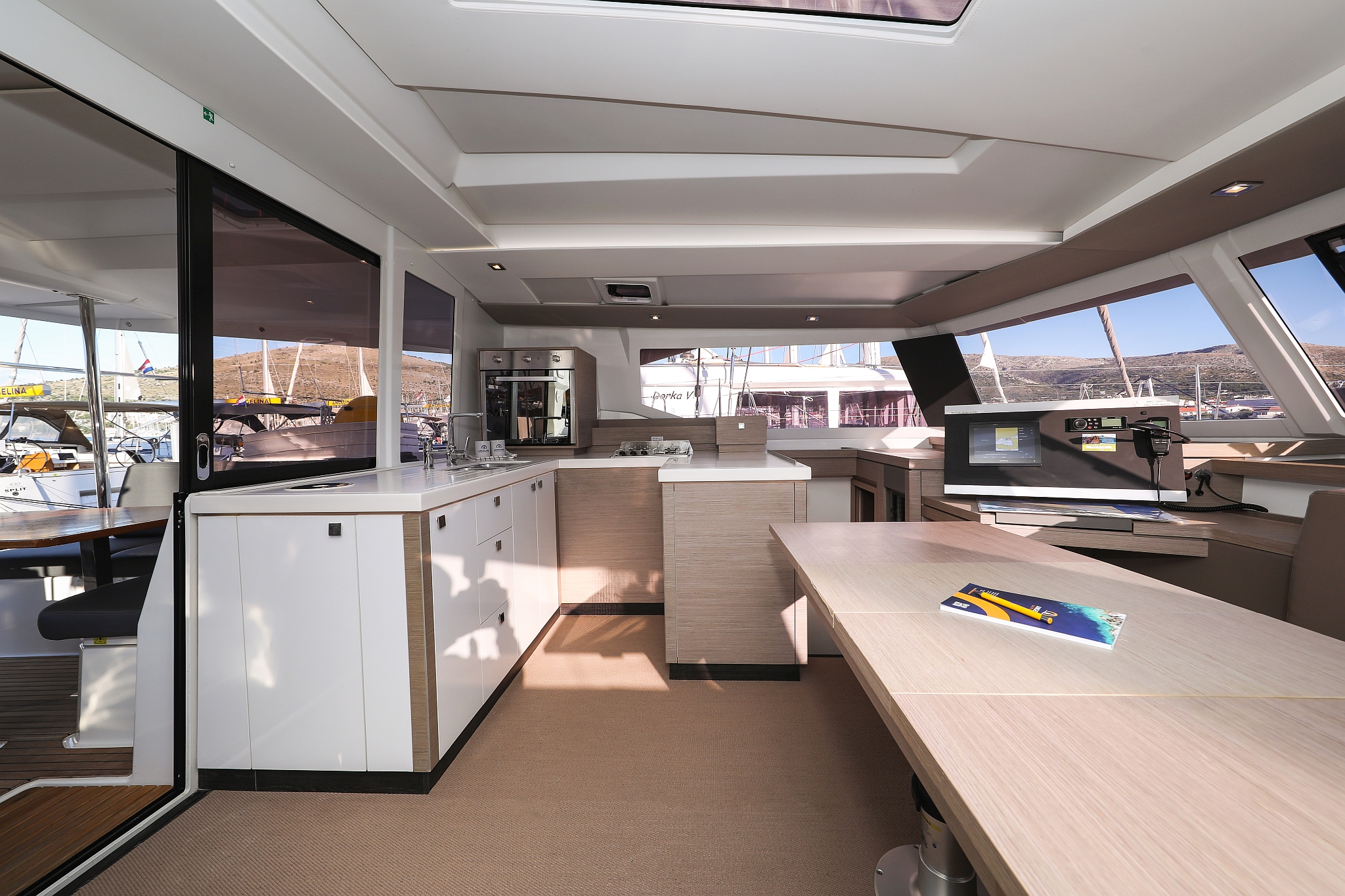 Fountaine Pajot Astrea 42 Quatuor — photo 19