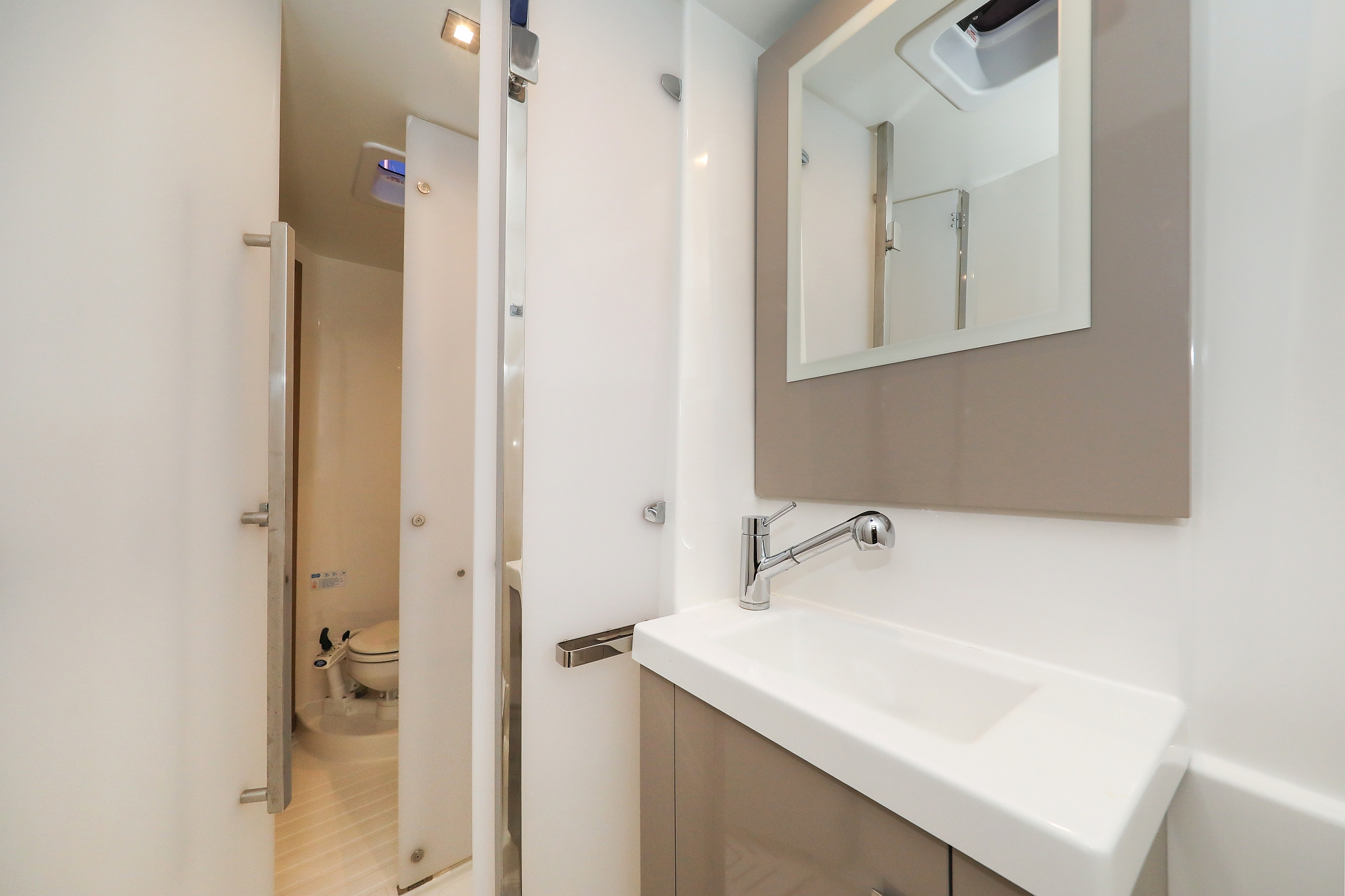 Fountaine Pajot Astrea 42 Quatuor — photo 41