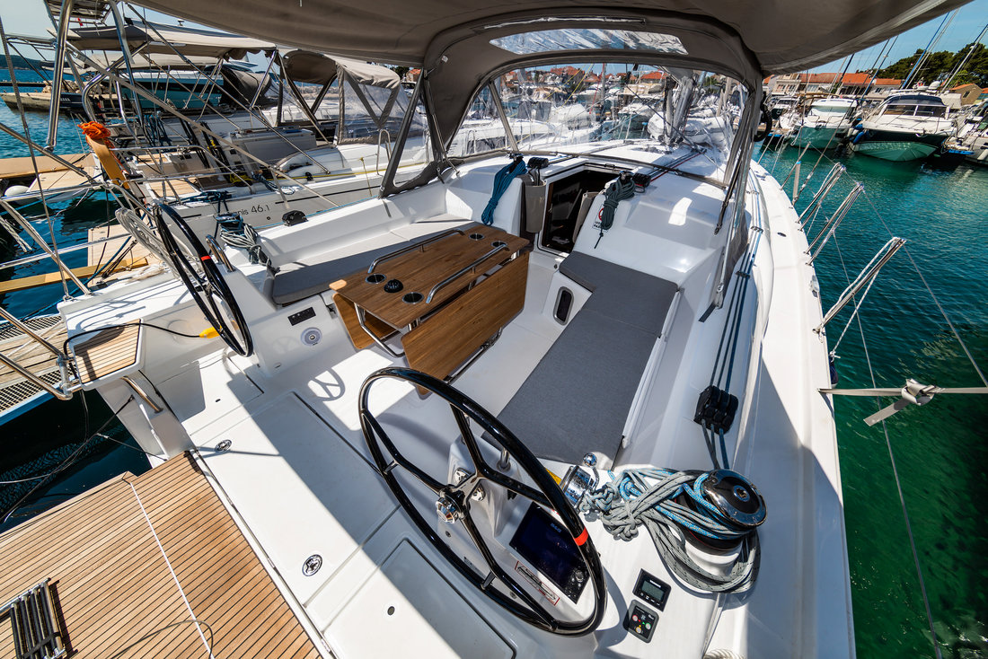 Oceanis 40.1 — photo 9