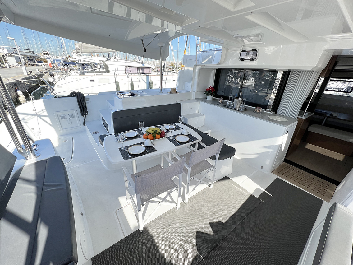 Lagoon 46 - 4 + 2 cab. — photo 12