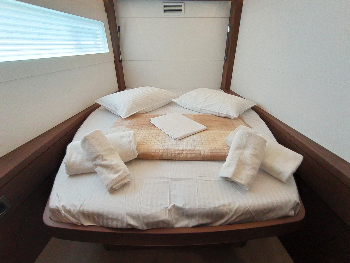 Lagoon 46 - 4 + 2 cab. — photo 19