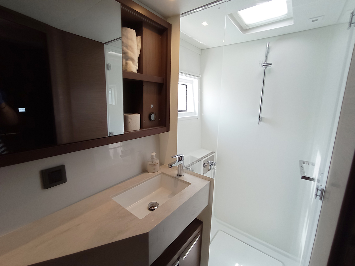 Lagoon 46 - 4 + 2 cab. — photo 20