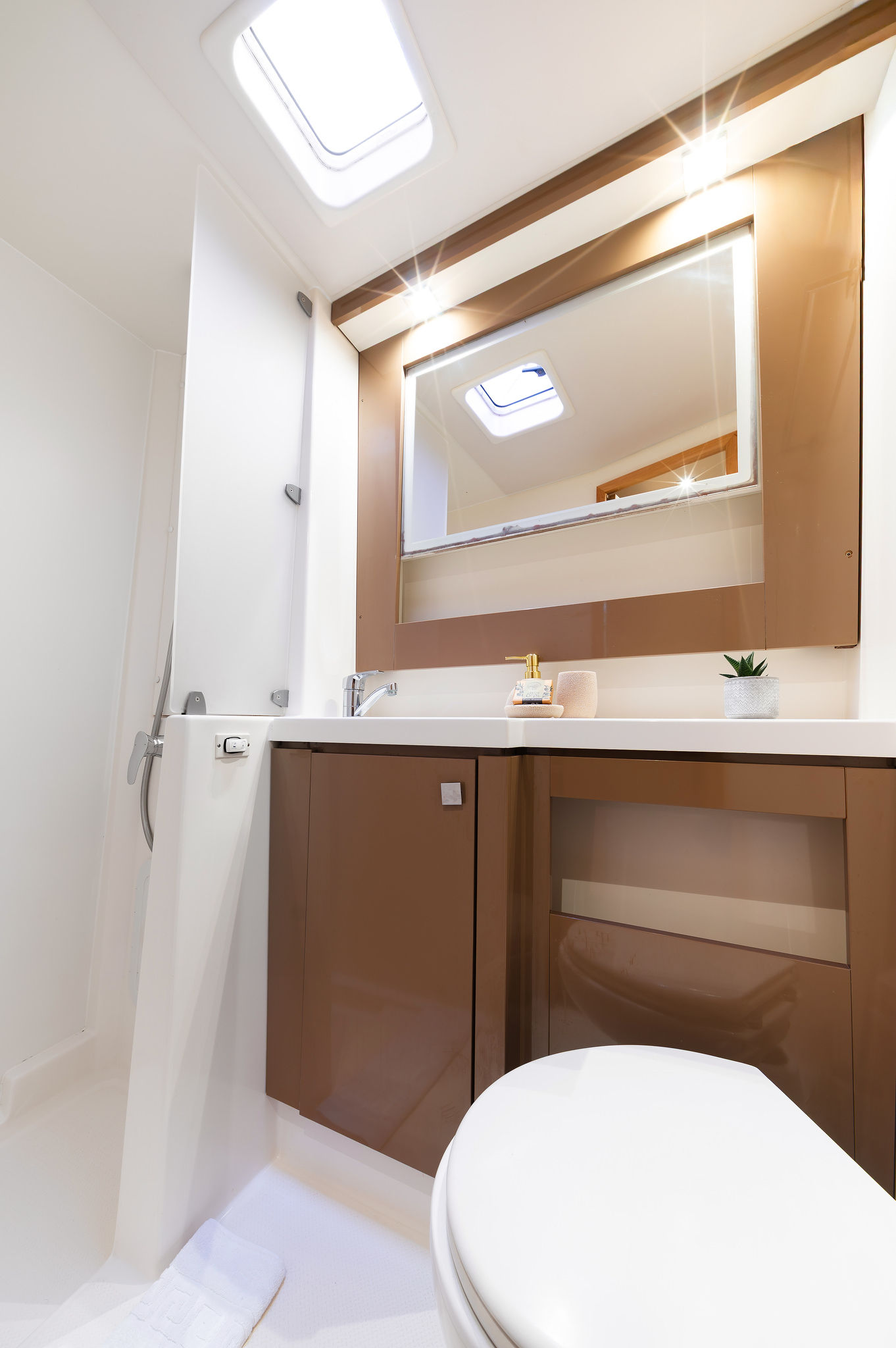 Fountaine Pajot Saba 50 - 6 + 1 cab. — photo 3