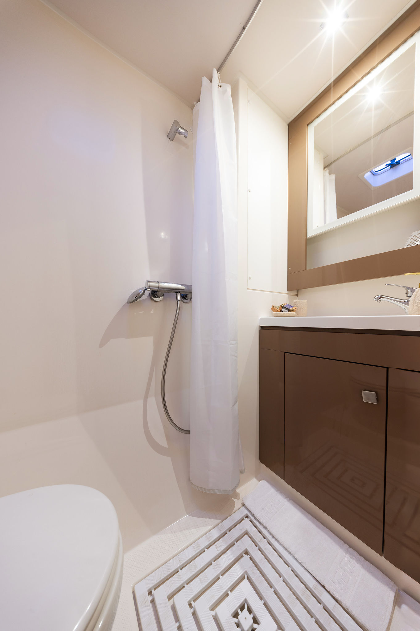 Fountaine Pajot Saba 50 - 6 + 1 cab. — photo 7