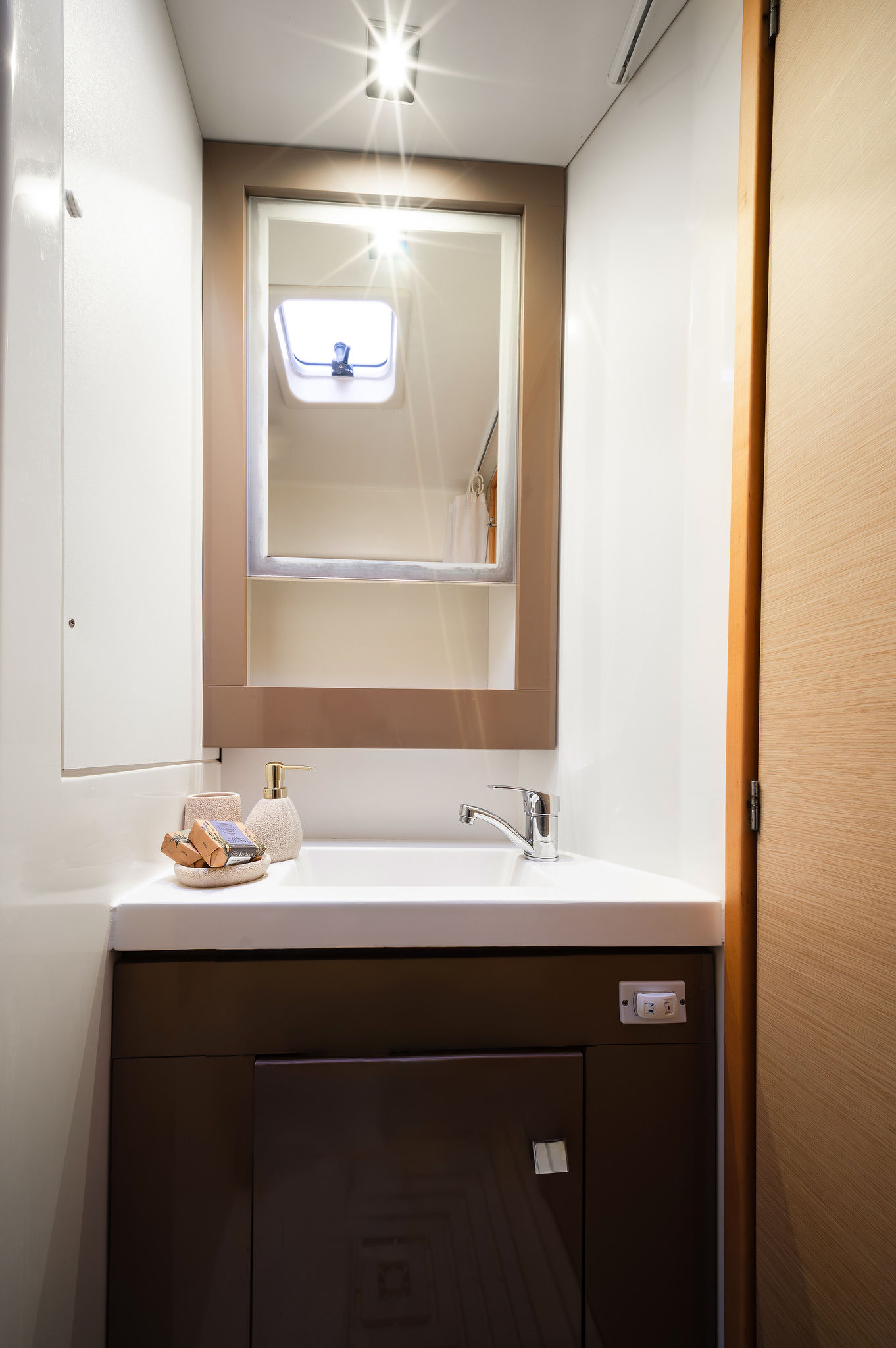 Fountaine Pajot Saba 50 - 6 + 1 cab. — photo 8