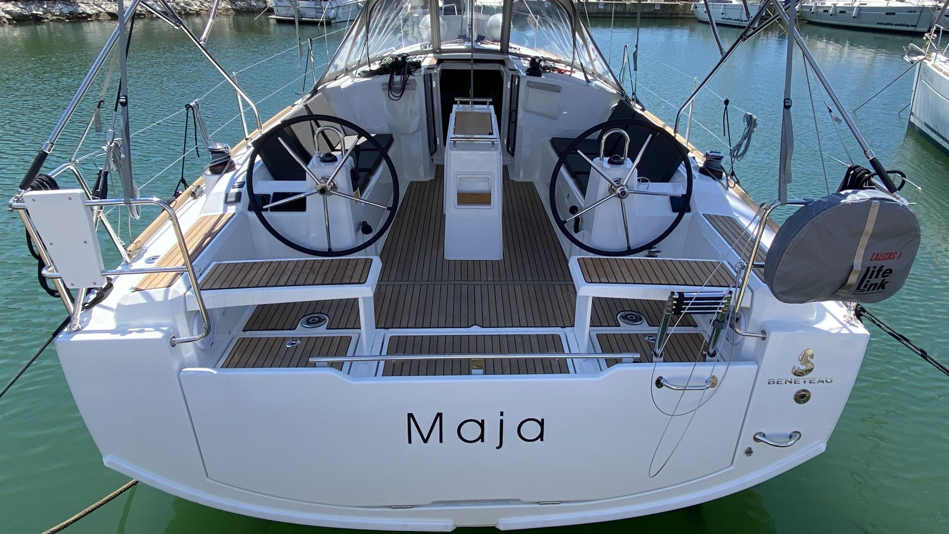 Oceanis 38.1 — photo 4