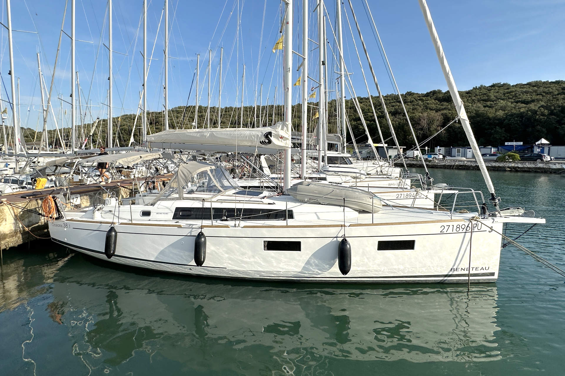 Oceanis 38.1 — photo 6