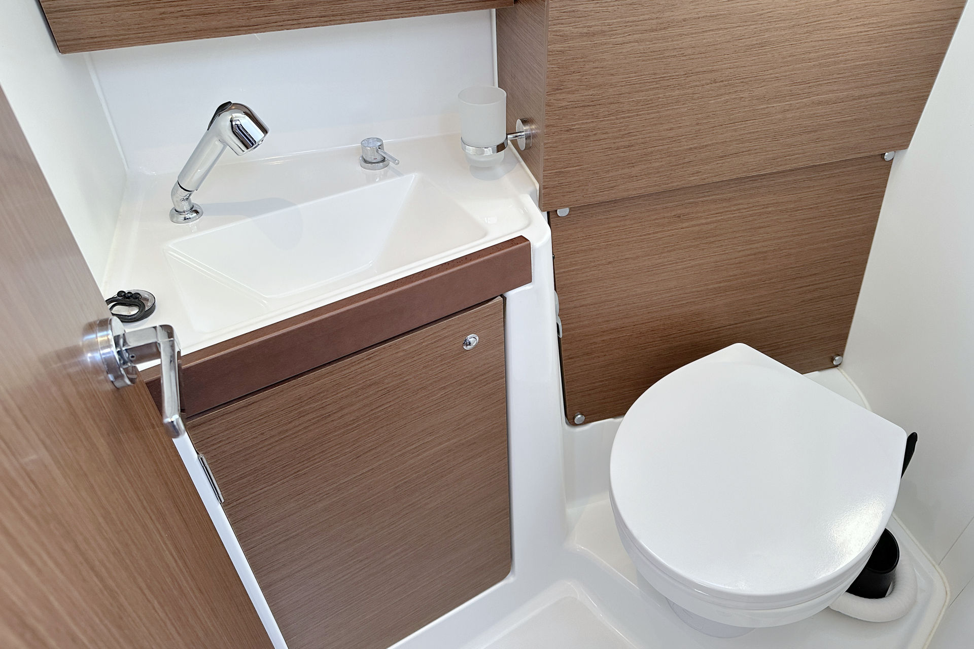 Oceanis 38.1 — photo 15
